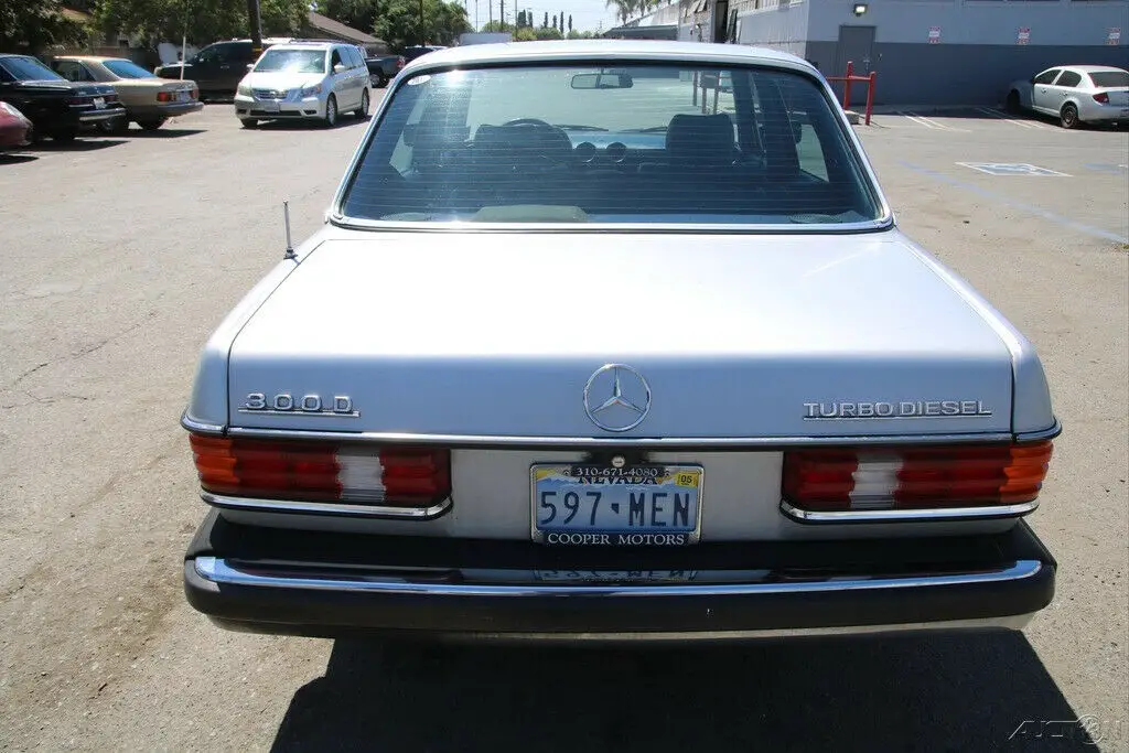 1983 mercedes-benz 300d sedan automatic 5 cylinder turbo diesel no reserve