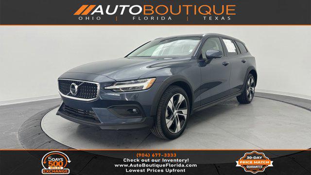 2022 volvo v60 cross country t5