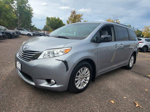 2012 toyota sienna xle