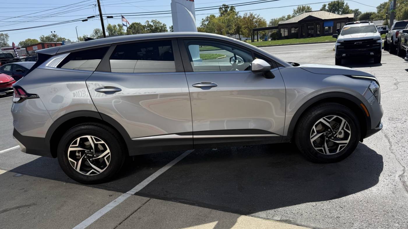 2023 kia sportage lx