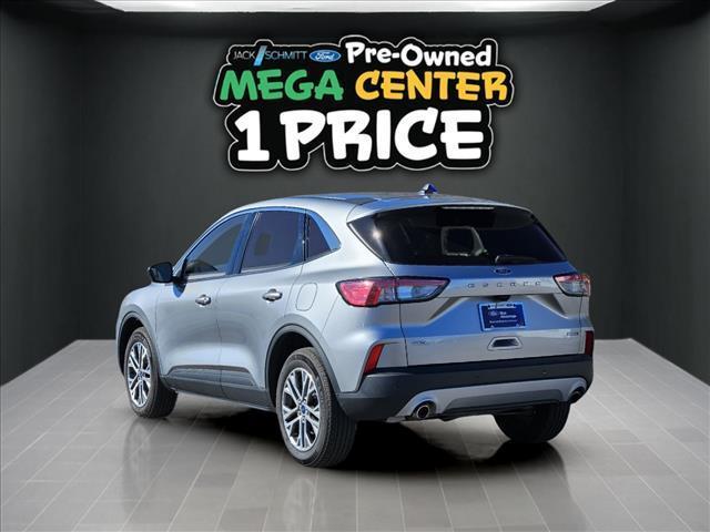 2022 ford escape sel