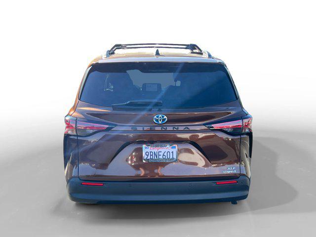 2021 toyota sienna xle 8 passenger