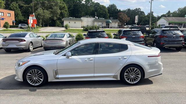 2018 kia stinger sedan 4d