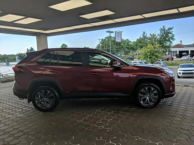 2022 toyota rav4 hybrid xle premium