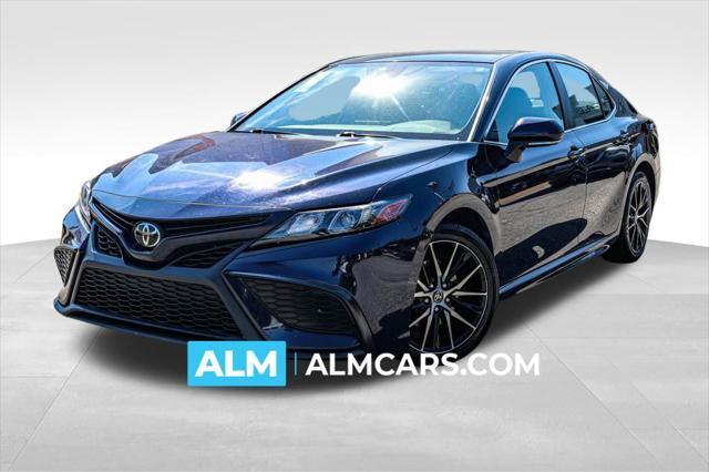 2022 toyota camry se