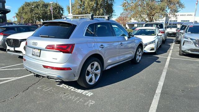 2022 audi q5 45 s line prestige