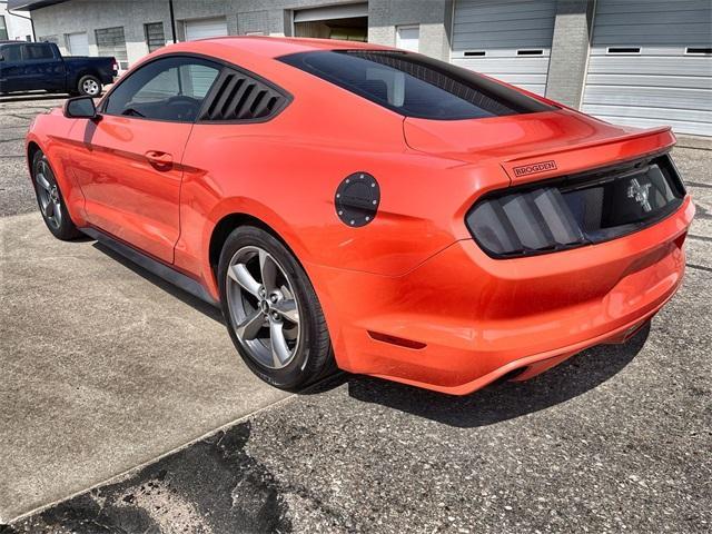 2016 ford mustang v6