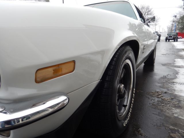 1970 chevrolet camaro classic white 350 disc brakes, recent restoration