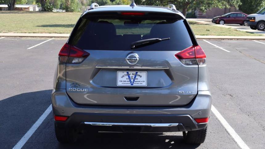 2019 nissan rogue sl