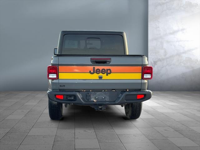 2022 jeep gladiator altitude 4x4