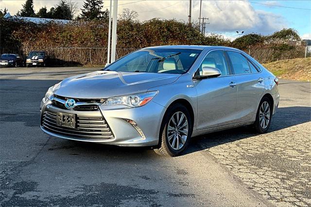 2017 toyota camry hybrid xle