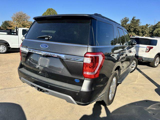 2021 ford expedition xlt