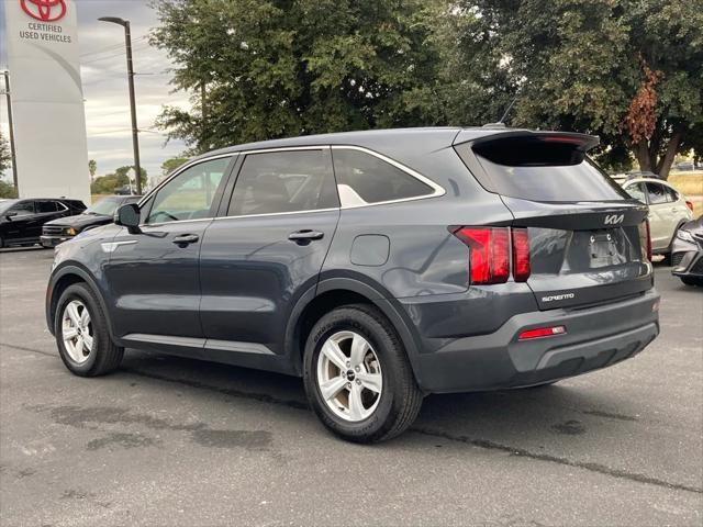 2023 kia sorento lx