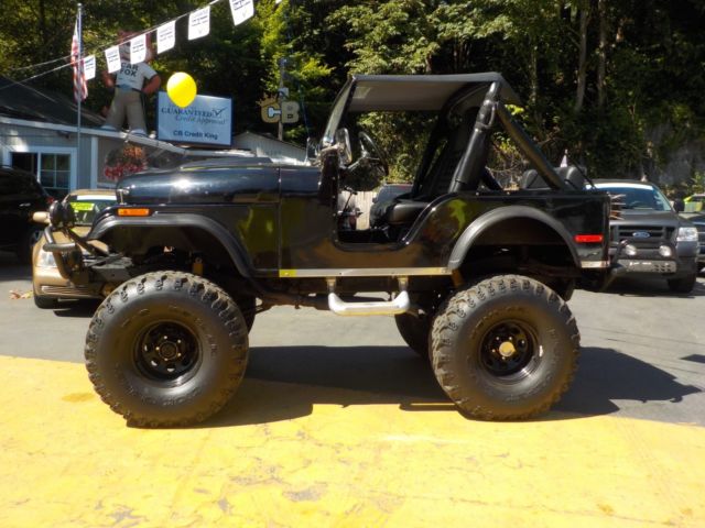 1979 jeep cj with 304 amc motor
