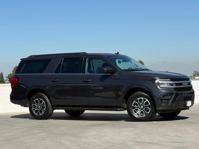 2022 ford expedition max xlt
