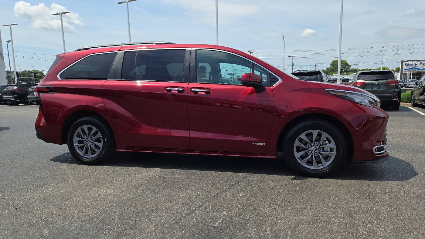 2021 toyota sienna xle 7-passenger