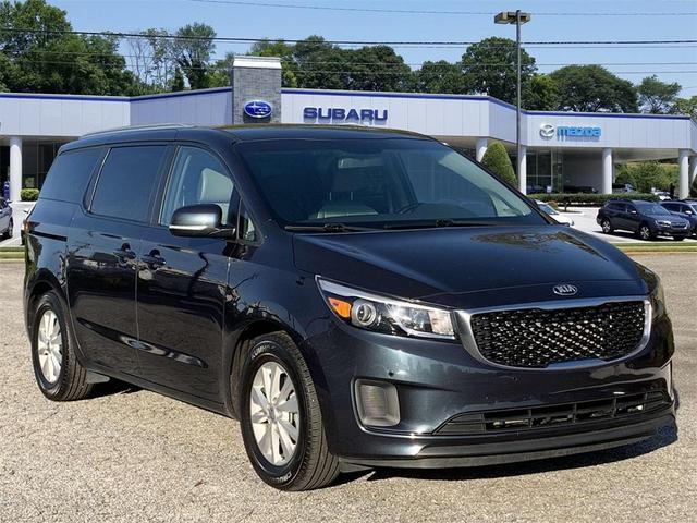 2017 kia sedona lx