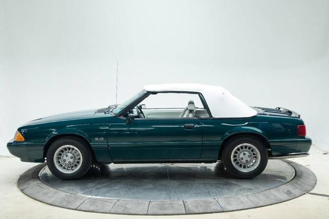 1990 ford mustang lx