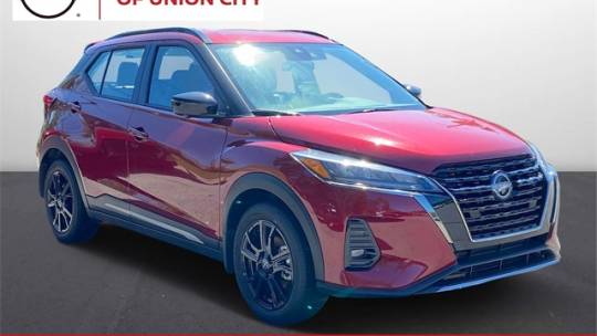 2024 Nissan Kicks sr