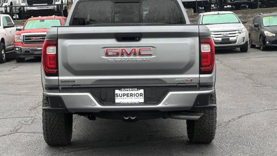 2024 GMC Canyon