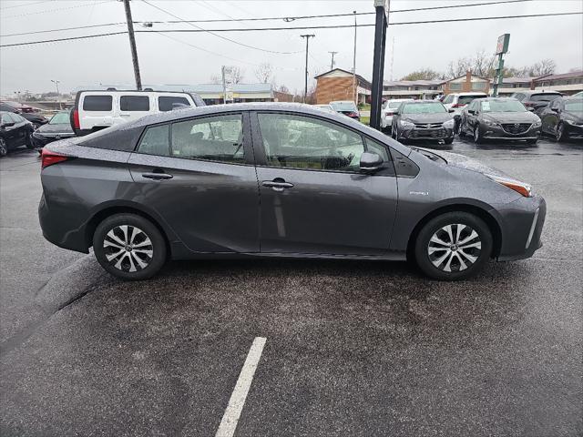 2021 toyota prius xle