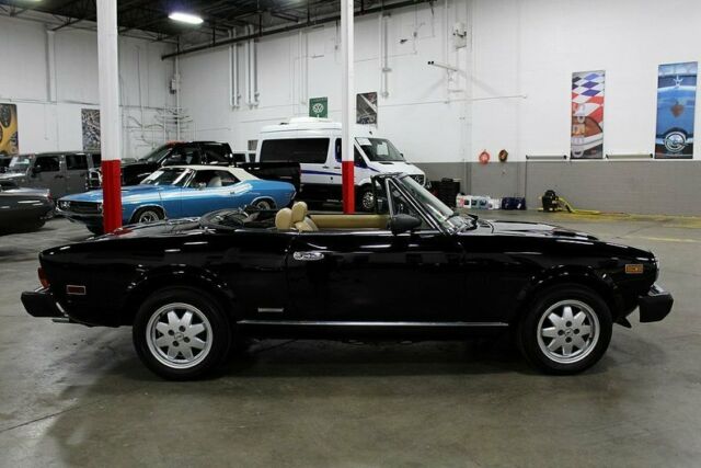 1985 fiat 124 spider 58577 miles black convertible 2.0l 4cyl manual