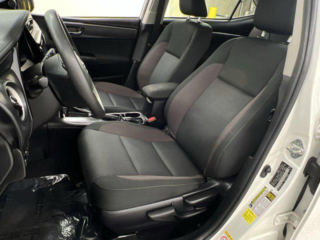 2019 toyota corolla le