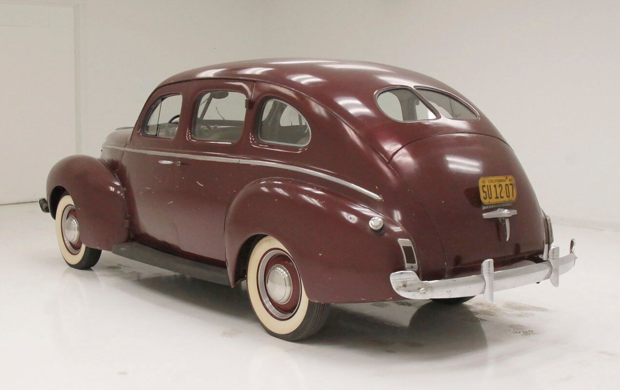 1940 mercury eight sedan