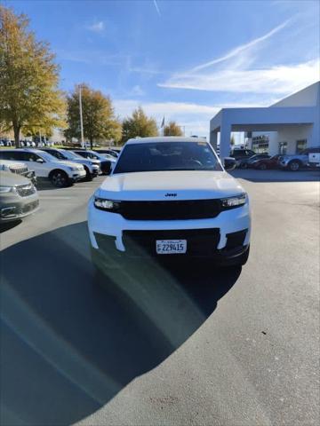 2023 jeep grand cherokee l altitude 4x4