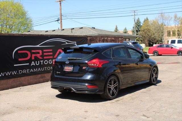 2017 ford focus st