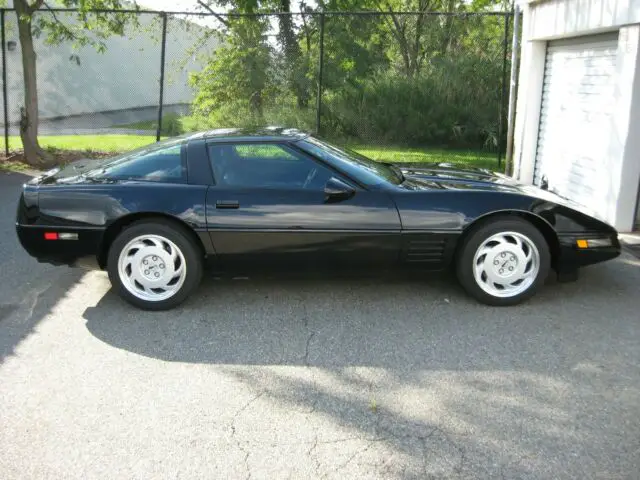 1992 corvette coupe 7k miles