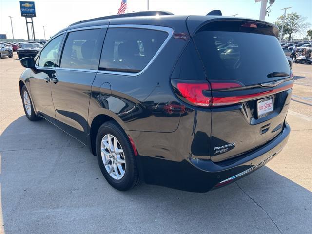 2022 chrysler pacifica touring l