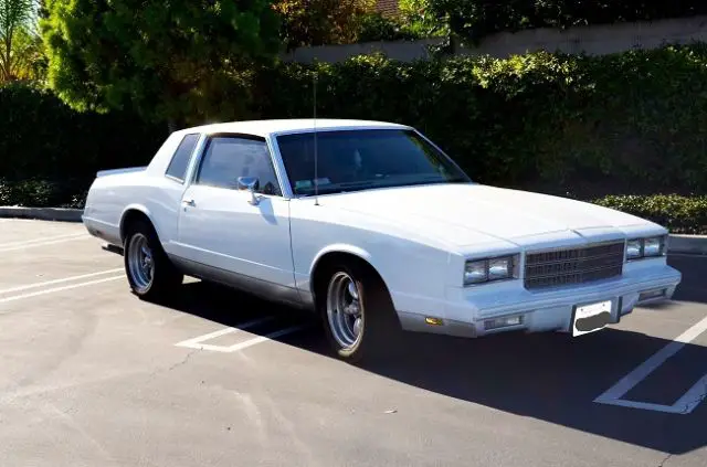 1982 chevrolet monte carlo base coupe 2-door 5.7l