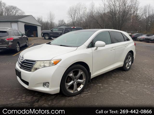 2010 toyota venza base