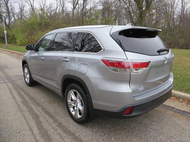 2015 toyota highlander limited