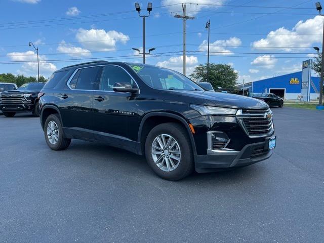 2023 chevrolet traverse lt cloth