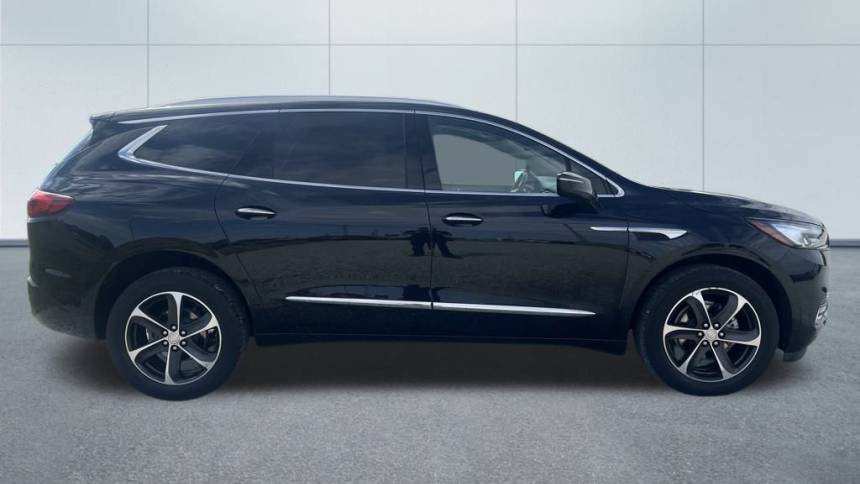 2021 buick enclave essence