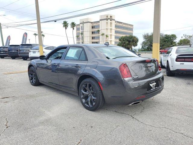 2023 chrysler 300 s