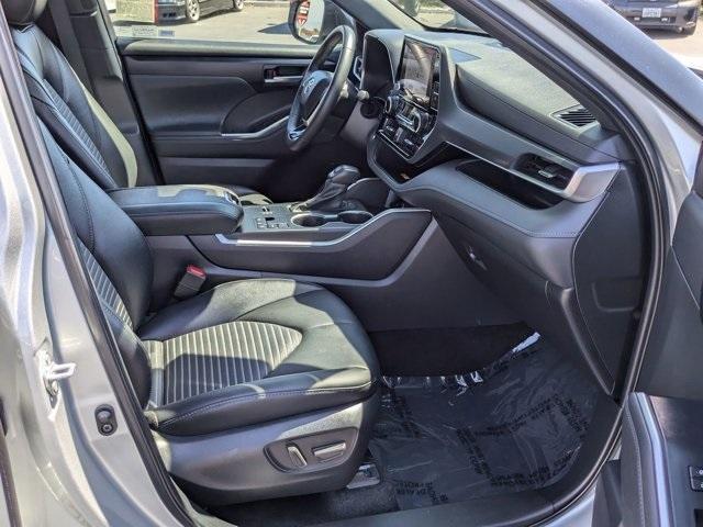 2024 toyota highlander xse