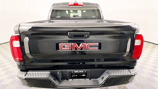 2024 GMC Canyon