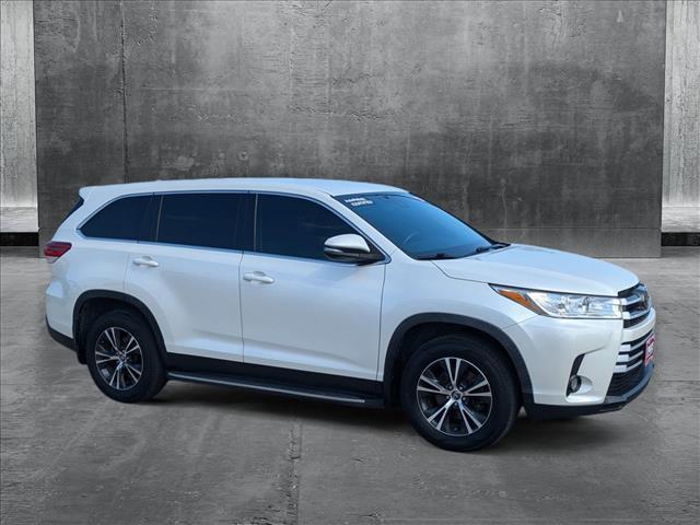 2019 toyota highlander le plus