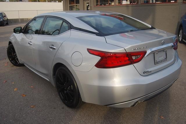 2018 nissan maxima 3.5 sv