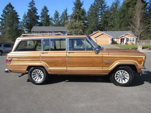 1983 jeep wagoneer limited 360 4x4 116k original miles nice selling no reserve !
