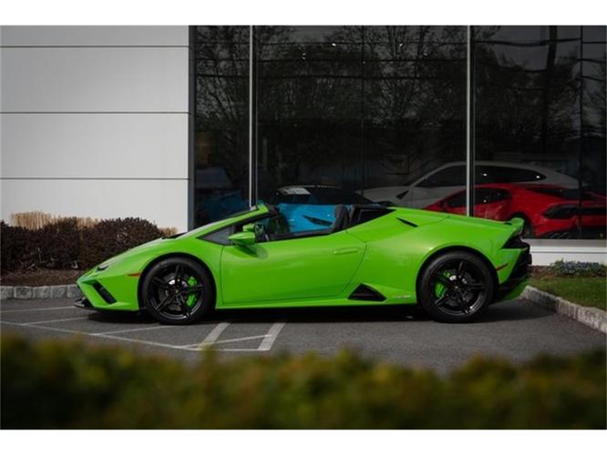 2020 lamborghini huracan in paramus, new jersey