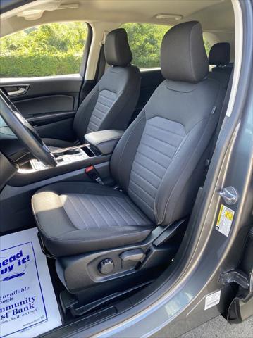 2021 ford edge se