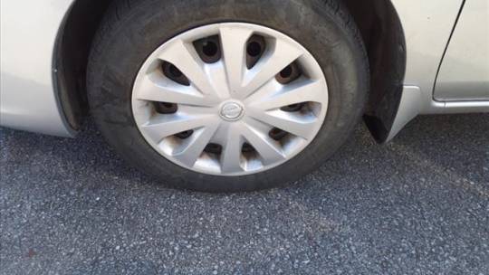2015 nissan versa