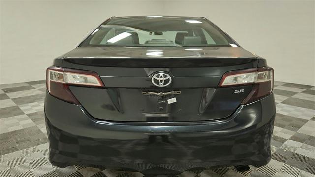 2013 toyota camry se