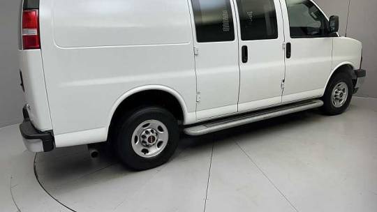 2022 GMC Savana