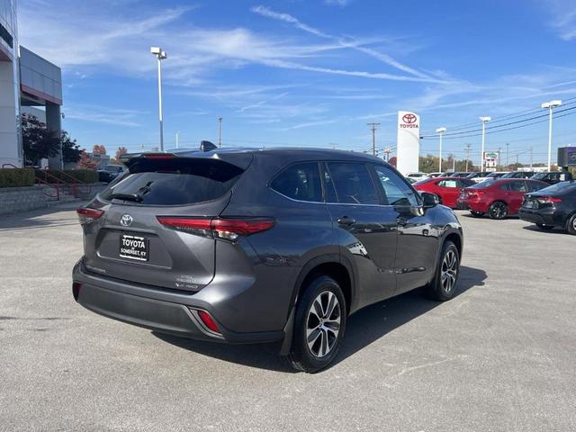 2023 toyota highlander xle