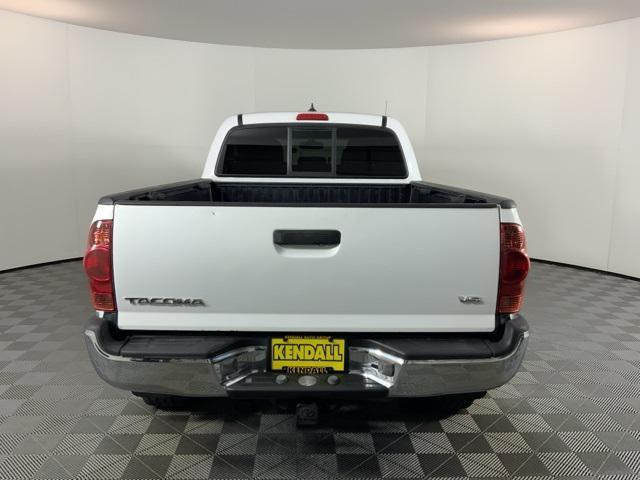 2014 toyota tacoma base